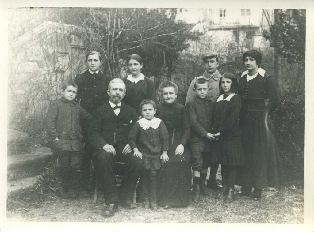 Ernest et sa famille, février 1916 - collection familiale